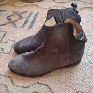 Stuart Weitzman Riley Booties